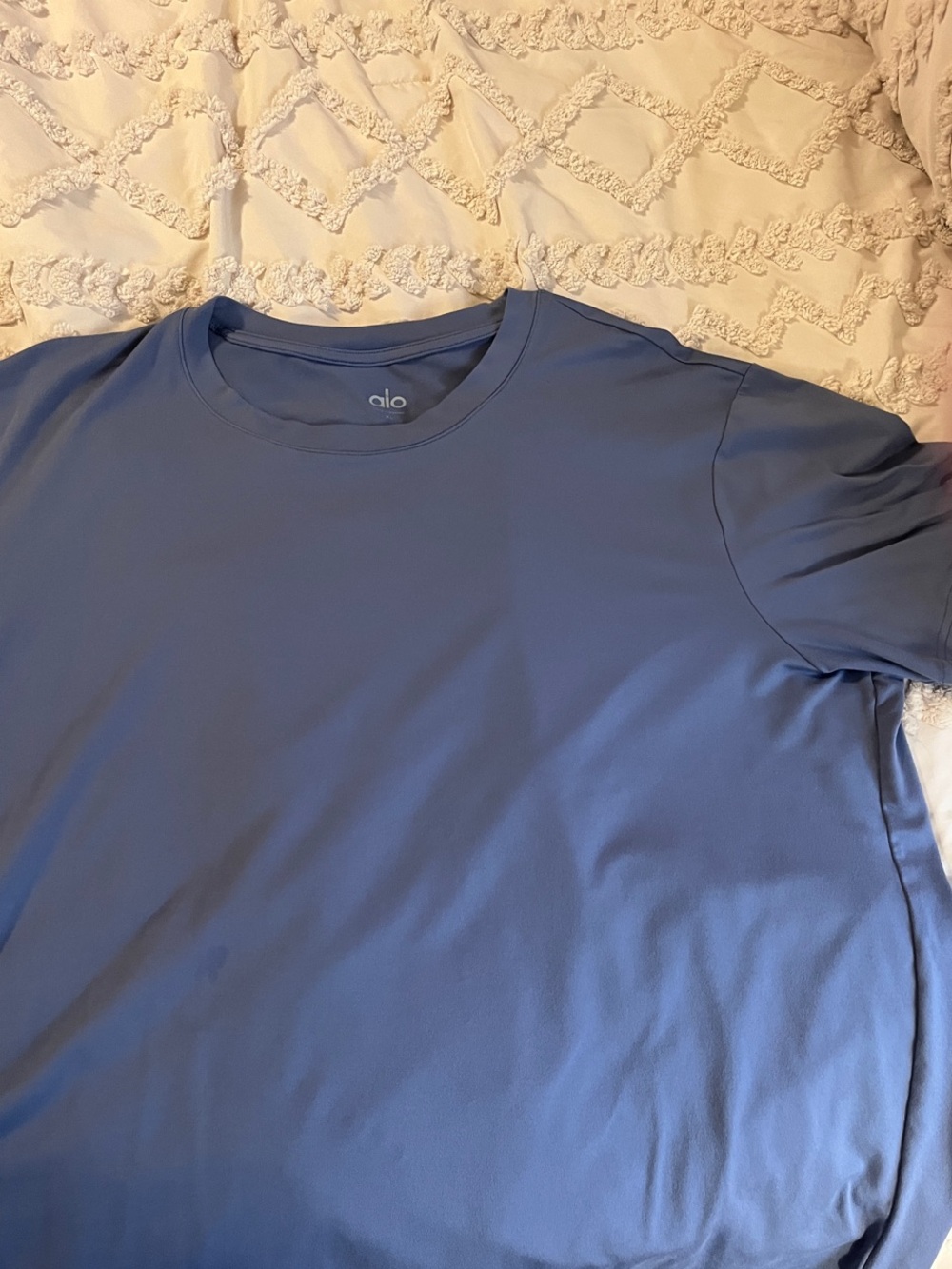 ALO Yoga Men’s Sky Blue Short Sleeve Performance Tee